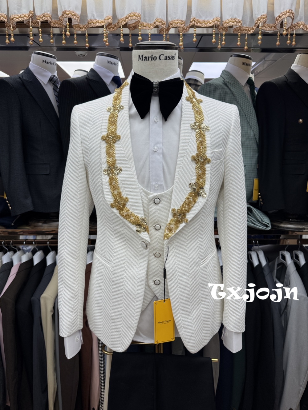 Male Chic Golden Beaded Tuxedo - Mens Grooming On Sale ulasan dan harga